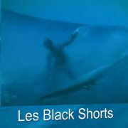 Les black shorts