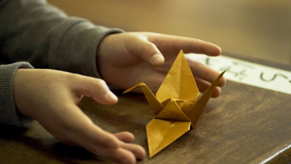 UN MONDE EN PLIS – LE CODE ORIGAMI