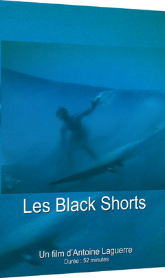 Les black shorts